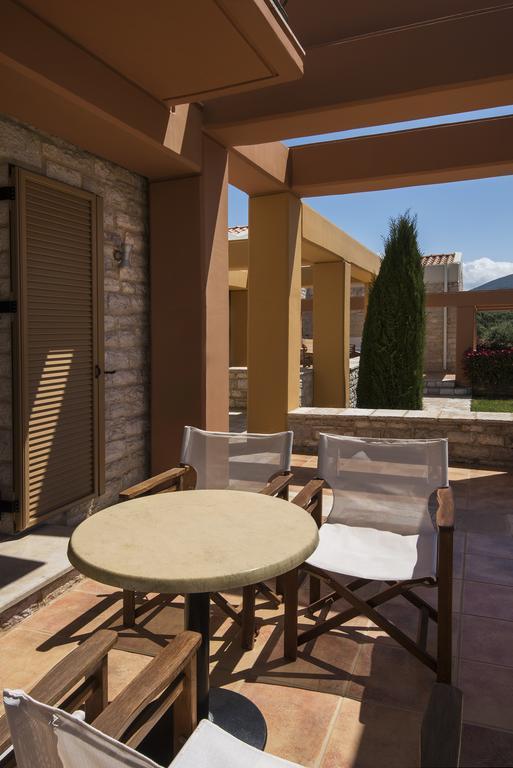 Enastron Villas Кипарисия Экстерьер фото